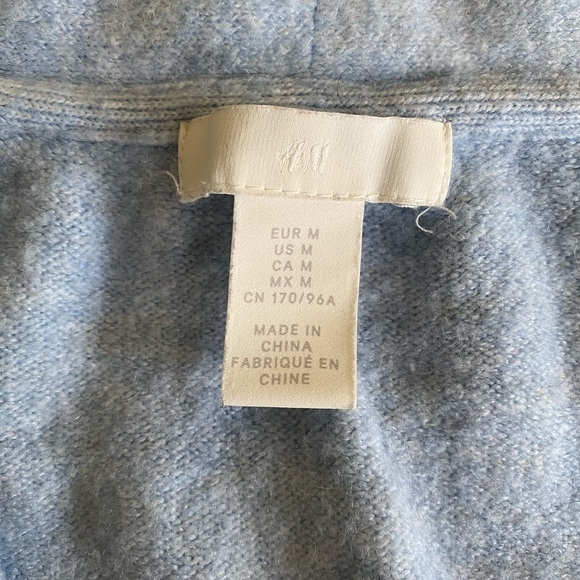 Tunic style sweater - Picture 3 of 5